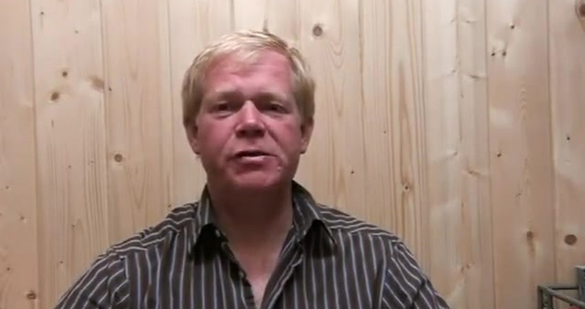 Comet Elenin: The Asteroid Controlled from Mars?