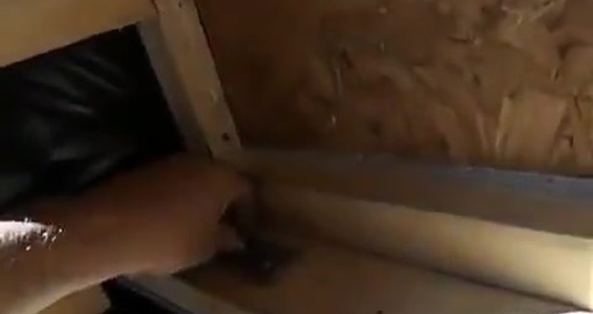 Creative DIY Fix: Reinventing Hinges for Sturdy Solutions