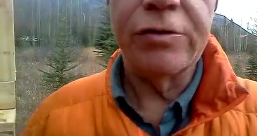 Designing a Compact Survival Camper with Innovative Space Solutions