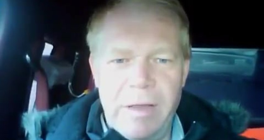 Awakening from the 3D Postcard: A Vision of Power and Battle