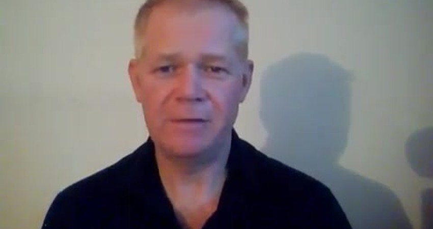 Unlocking Deeper Connections: The Power of Eye Gazing in Relationships