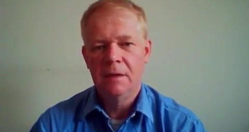 “The King and the Covenant: A Tale of Wisdom and Light