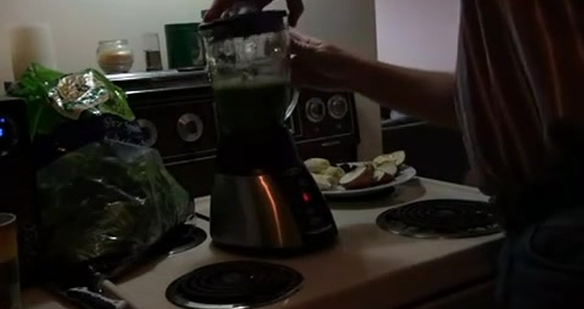 Transform Your Diet for Spiritual Growth: Easy Green Shake Recipe